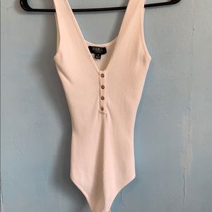 Laura’s boutique bodysuit top (size small)